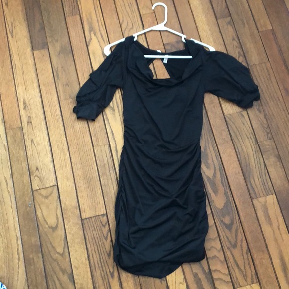 Black mini dress - Picture 1 of 2